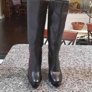Kristin Davis Black Boots size 11